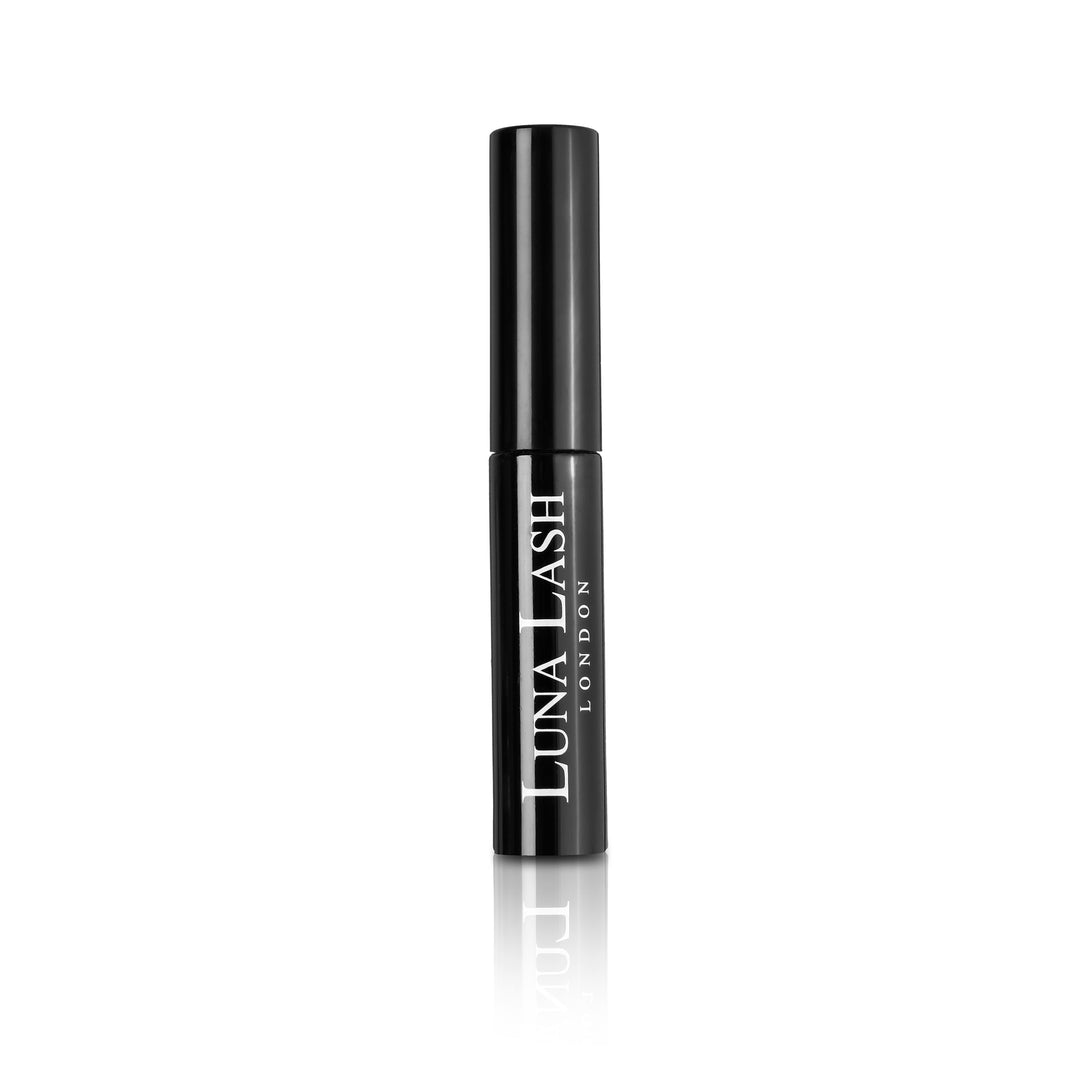 DIY Glue - Premium Eyelash Extension Glue from Luna Lash - Just £26! Shop now at Luna Lash