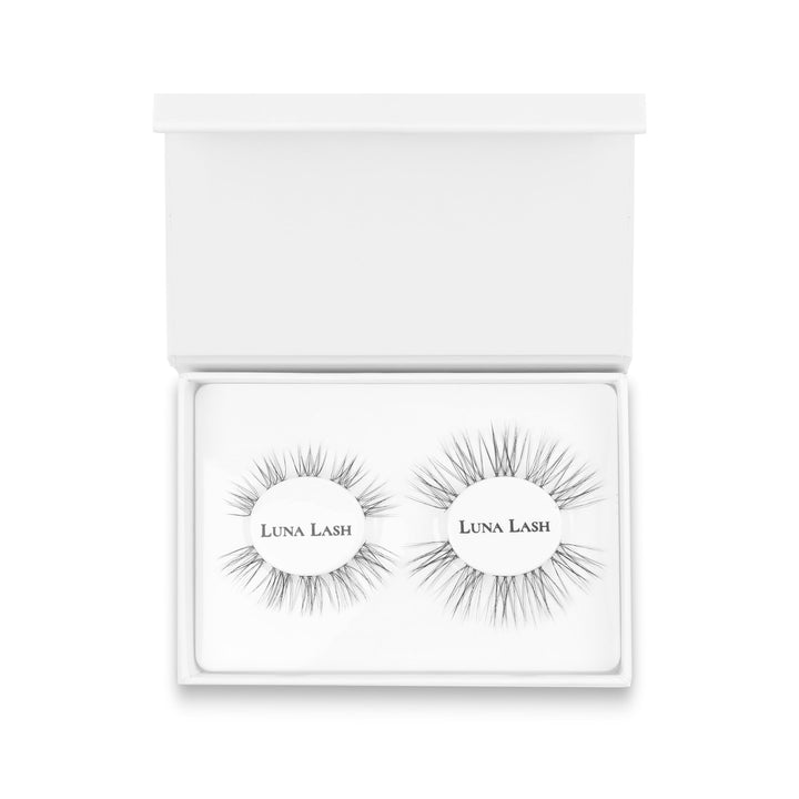 DIY Natural (Long) - Premium Eyelash Extension from Luna Lash - Just £26! Shop now at Luna Lash